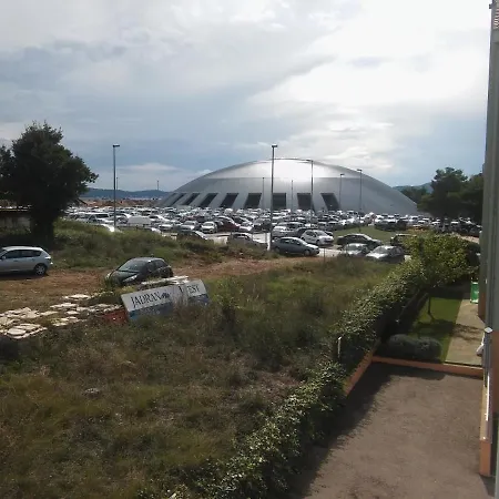 With A Parking Space - 14114 Zadar